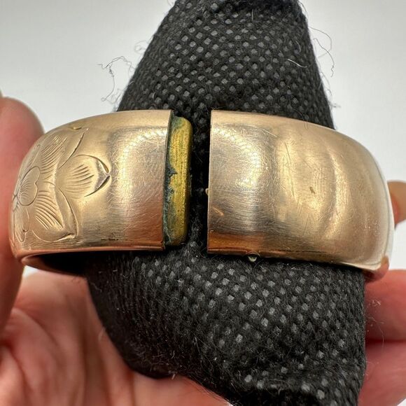 1950s Victorian Revival Etched Floral Gold filled clamper cuff bracelet, FMCO! - Picture 10 of 10